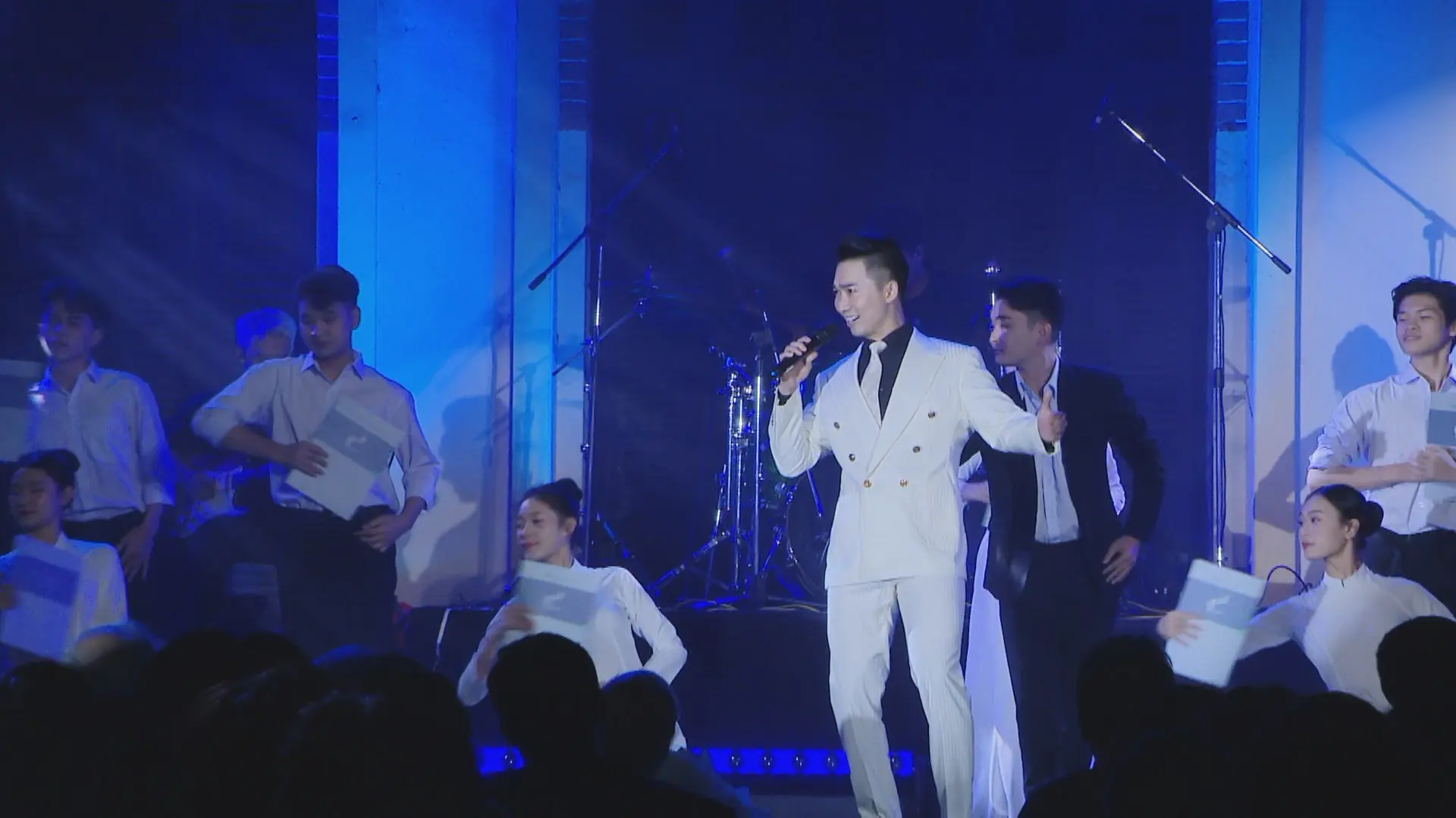 Bản hòa ca tri ân